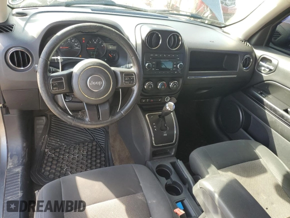 2013 Jeep Patriot Latitude with VIN 1C4NJPFA3DD168869, listed as a Copart auction lot 43795155 with 216,946 mi miles and Clean Title. Bid and sale history available at carsss.com. Image 8.