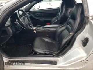 2002 Chevrolet Corvette with VIN 1G1YY22G925110271, listed as a Copart auction lot 86777864 with 118,309 mi miles and Salvage Title. Bid and sale history available at carsss.com. Image 7.