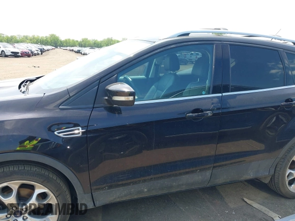2013 Ford Escape Titanium с VIN 1FMCU9J9XDUC68731, выставлен на аукционе IAAI как лот 42285070 с пробегом 106 493 миль миль и . История ставок и продаж доступна на DreamBid. Изображение 14.