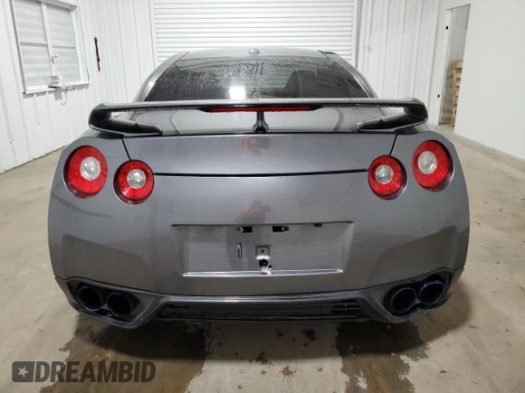 2016 Nissan GT-R Premium z VIN JN1AR5EFXGM290743, wystawiony jako Copart lot #75346334 z przebiegiem 34 358 mil mil oraz Szkody całkowita. Historia ofert i sprzedaży dostępna na DreamBid. Obrazek 6.