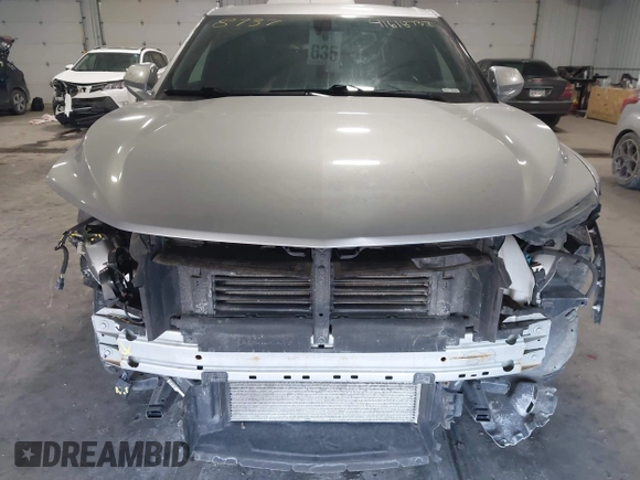 2019 Chevrolet Blazer z VIN 3GNKBBRA0KS683038, wystawiony jako IAAI lot #41618737 z przebiegiem 104 982 mil mil oraz . Historia ofert i sprzedaży dostępna na DreamBid. Obrazek 13.