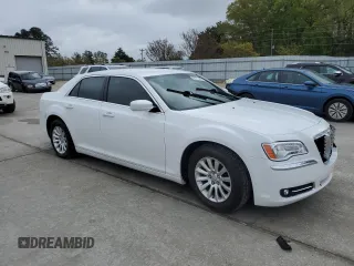 2013 Chrysler 300 with VIN 2C3CCAAG7DH589334, listed as a Copart auction lot 50771495 with 170,556 mi miles and Salvage Title. Bid and sale history available at carsss.com. Image 4.