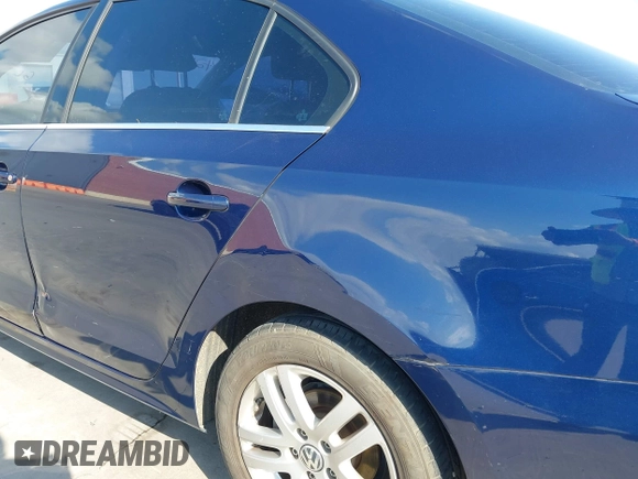 2013 Volkswagen Jetta SE with VIN 3VWDP7AJ5DM293584, listed as a IAAI auction lot 42112747 with 139,251 mi miles and . Bid and sale history available at DreamBid. Image 19.
