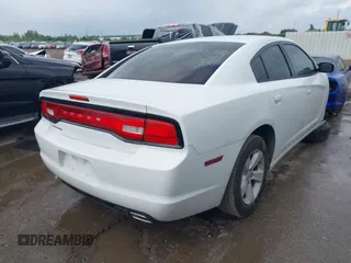 2013 Dodge Charger SE z VIN 2C3CDXBG0DH531483, wystawiony jako IAAI lot #42131266 z przebiegiem Nie podano mil oraz . Historia ofert i sprzedaży dostępna na DreamBid. Obrazek 4.