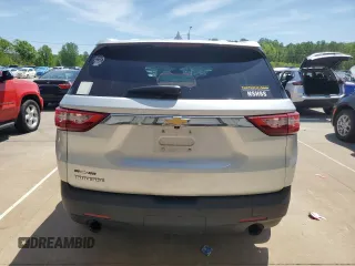 2020 Chevrolet Traverse LS z VIN 1GNERFKW6LJ142780, wystawiony jako Copart lot #54752435 z przebiegiem 66 140 mil mil oraz Szkoda całkowita • Salvage title. Historia ofert i sprzedaży dostępna na DreamBid. Obrazek 6.