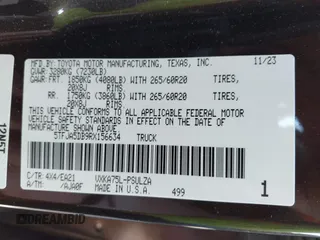2024 Toyota Tundra Limited z VIN 5TFJA5DB9RX156634, wystawiony jako IAAI lot #41999055 z przebiegiem 29 692 mil mil oraz . Historia ofert i sprzedaży dostępna na DreamBid. Obrazek 9.