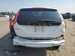 2018 Volvo V60 with VIN YV440MWKXJ2059075, listed as a Copart auction lot 60654775 with 58,040 mi miles and Salvage title. Bid and sale history available at DreamBid. Image 6.