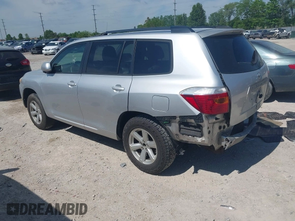 2010 Toyota Highlander with VIN 5TDZK3EH9AS015841, listed as a IAAI auction lot 42297683 with 262,617 mi miles and . Bid and sale history available at DreamBid. Image 3.