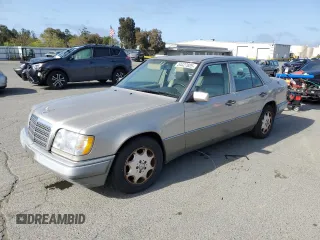 1994 Mercedes-Benz E Class with VIN WDBEA32E2RC119398, listed as a Copart auction lot 54427825 with 277,850 mi miles and Clean Title. Bid and sale history available at carsss.com. Image 1.