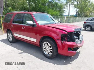 2007 Lincoln Navigator z VIN 5LMFU27507LJ04713, wystawiony jako IAAI lot #42130830 z przebiegiem 148 740 mil mil oraz . Historia ofert i sprzedaży dostępna na DreamBid. Obrazek 1.