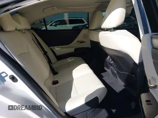 2022 Lexus ES 300h z VIN 58ADA1C19NU024116, wystawiony jako IAAI lot #41630532 z przebiegiem 22 141 mil mil oraz . Historia ofert i sprzedaży dostępna na DreamBid. Obrazek 8.