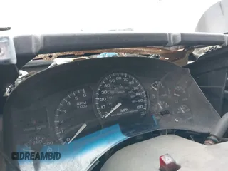 2001 GMC Yukon Denali z VIN 1GKEK63U21J222783, wystawiony jako IAAI lot #41443565 z przebiegiem Nie podano mil oraz . Historia ofert i sprzedaży dostępna na DreamBid. Obrazek 7.
