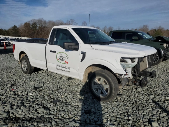 2023 Ford F-150 XL with VIN 1FTMF1CB9PKE06134, listed as a Copart auction lot 43435005 with 51,365 mi miles and Salvage Title. Bid and sale history available at carsss.com. Image 4.