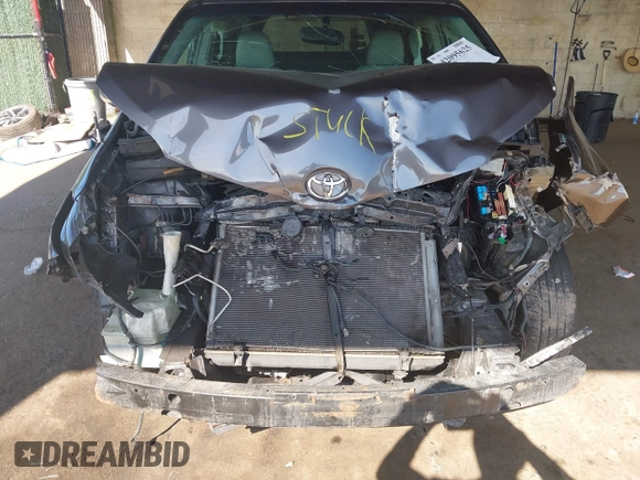 2014 Toyota Sienna XLE with VIN 5TDYK3DC5ES433949, listed as a IAAI auction lot 42095625 with 337,642 mi miles and . Bid and sale history available at DreamBid. Image 6.