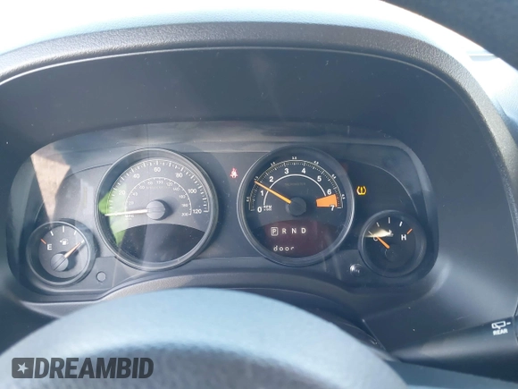 2016 Jeep Patriot Sport z VIN 1C4NJPBB0GD801752, wystawiony jako IAAI lot #41448570 z przebiegiem 108 859 mil mil oraz . Historia ofert i sprzedaży dostępna na DreamBid. Obrazek 7.