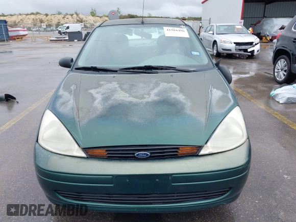 2000 Ford Focus LX with VIN 1FAFP33P8YW336316, listed as a IAAI auction lot 41904496 with 215,100 mi miles and . Bid and sale history available at carsss.com. Image 13.