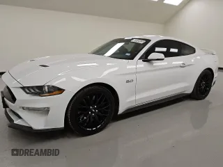 2021 Ford Mustang GT z VIN 1FA6P8CF2M5122054, wystawiony jako Copart lot #53919925 z przebiegiem 56 936 mil mil oraz Tytuł czysty. Historia ofert i sprzedaży dostępna na DreamBid. Obrazek 1.
