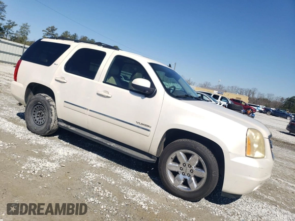 2012 GMC Yukon SLT with VIN 1GKS1CE0XCR230343, listed as a Copart auction lot 45498515 with 229,224 mi miles and Salvage Title. Bid and sale history available at carsss.com. Image 4.