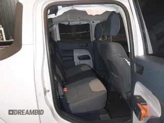 2022 Ford Maverick XL z VIN 3FTTW8E32NRA79563, wystawiony jako IAAI lot #41412289 z przebiegiem 43 839 mil mil oraz . Historia ofert i sprzedaży dostępna na DreamBid. Obrazek 8.
