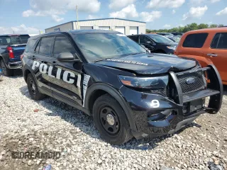 2022 Ford Police Interceptor Utility z VIN 1FM5K8AB4NGC24431, wystawiony jako Copart lot #66614844 z przebiegiem 27 336 mil mil oraz Szkoda całkowita • Salvage title. Historia ofert i sprzedaży dostępna na DreamBid. Obrazek 4.