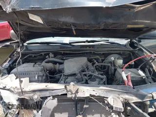 2019 Toyota Tacoma SR with VIN 5TFSX5EN7KX070319, listed as a IAAI auction lot 42475609 with 62,029 mi miles and . Bid and sale history available at DreamBid. Image 10.