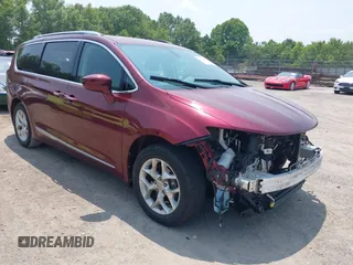 2020 Chrysler Pacifica Touring L with VIN 2C4RC1BGXLR115598, listed as a IAAI auction lot 42401859 with 89,603 mi miles and . Bid and sale history available at DreamBid. Image 1.