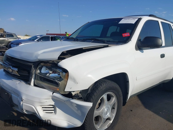 2006 Chevrolet TrailBlazer LS with VIN 1GNDT13S762342786, listed as a IAAI auction lot 39932194 with 288,370 mi miles and . Bid and sale history available at DreamBid. Image 6.