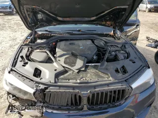 2018 BMW 5 Series 530i z VIN WBAJA5C5XJWA36332, wystawiony jako Copart lot #47810135 z przebiegiem 131 011 mil mil oraz Szkoda całkowita • Salvage title. Historia ofert i sprzedaży dostępna na DreamBid. Obrazek 11.
