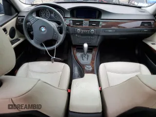 2011 BMW 3 Series 328i xDrive z VIN WBAPK5C51BA661995, wystawiony jako Copart lot #50333965 z przebiegiem Nie podano mil oraz Czysty tytuł • Clean title. Historia ofert i sprzedaży dostępna na DreamBid. Obrazek 8.