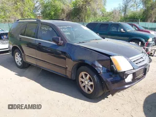 2006 Cadillac SRX z VIN 1GYEE637960139730, wystawiony jako IAAI lot #42086748 z przebiegiem 232 645 mil mil oraz . Historia ofert i sprzedaży dostępna na DreamBid. Obrazek 1.