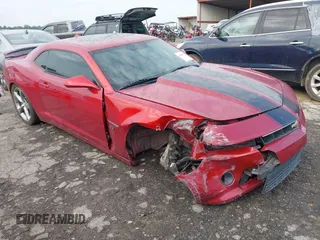 2014 Chevrolet Camaro LT z VIN 2G1FC1E34E9181281, wystawiony jako IAAI lot #42101955 z przebiegiem 130 027 mil mil oraz . Historia ofert i sprzedaży dostępna na DreamBid. Obrazek 1.