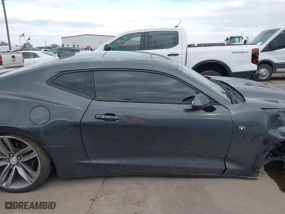 2018 Chevrolet Camaro 1LT with VIN 1G1FB1RS4J0133496, listed as a IAAI auction lot 41242934 with NaN miles. Bid and sale history available at carsss.com. Image 14.