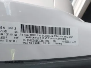 2011 Volkswagen Routan SE z VIN 2V4RW3DG9BR717557, wystawiony jako IAAI lot #41923050 z przebiegiem 155 797 mil mil oraz . Historia ofert i sprzedaży dostępna na DreamBid. Obrazek 9.