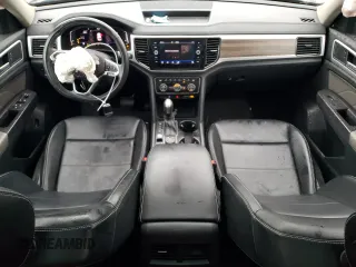 2022 Volkswagen Atlas SEL with VIN 1V2BR2CA6NC534834, listed as a Copart auction lot 82413944 with 40,338 mi miles and Salvage title. Bid and sale history available at DreamBid. Image 8.