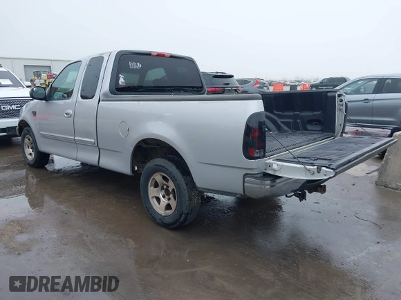 2001 Ford F-150 XL с VIN 1FTRX17L21NA88319, выставлен на аукционе IAAI как лот 41476671 с пробегом Не указан миль и . История ставок и продаж доступна на DreamBid. Изображение 3.