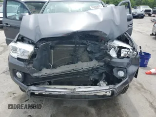2022 Toyota Tacoma SR with VIN 3TYAX5GN9NT038043, listed as a Copart auction lot 55555025 with 31,648 mi miles and Salvage title. Bid and sale history available at DreamBid. Image 11.