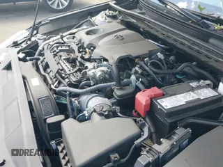 2023 Toyota Camry LE z VIN 4T1C11AK6PU836829, wystawiony jako IAAI lot #43094504 z przebiegiem 24 919 mil mil oraz . Historia ofert i sprzedaży dostępna na DreamBid. Obrazek 19.