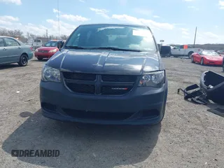 2017 Dodge Grand Caravan SE Plus z VIN 2C4RDGBG7HR606475, wystawiony jako IAAI lot #41912731 z przebiegiem 117 196 mil mil oraz . Historia ofert i sprzedaży dostępna na DreamBid. Obrazek 13.