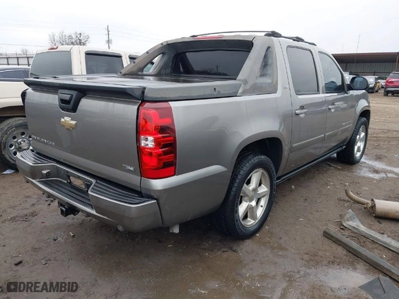 2007 Chevrolet Avalanche LT w/1LT with VIN 3GNEC12057G202104, listed as a IAAI auction lot 41527646 with 236,496 mi miles. Bid and sale history available at carsss.com. Image 4.