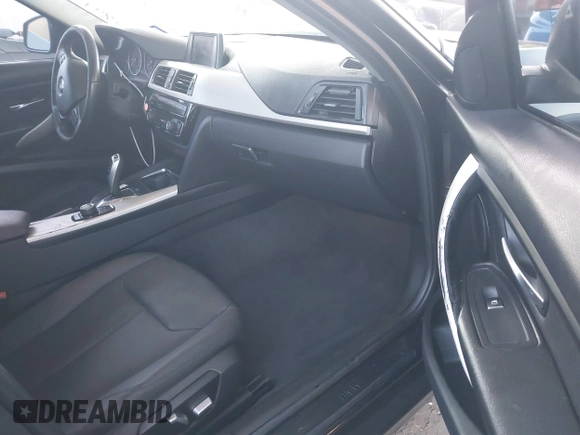 2018 BMW 3 Series 320i with VIN WBA8E1G54JNU91167, listed as a IAAI auction lot 40891360 with 93,976 mi miles. Bid and sale history available at carsss.com. Image 5.