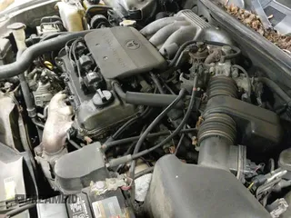 2001 Toyota Camry LE z VIN 4T1BF28K21U124768, wystawiony jako IAAI lot #43089864 z przebiegiem 246 421 mil mil oraz . Historia ofert i sprzedaży dostępna na DreamBid. Obrazek 16.