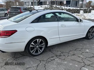 2016 Mercedes-Benz E-Class E 400 with VIN WDDKJ6HBXGF339442, listed as a Copart auction lot 44842095 with 145,328 mi miles and Clean Title. Bid and sale history available at carsss.com. Image 4.