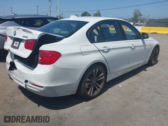 2013 BMW 3 Series 328i with VIN WBA3C1G51DNR44343, listed as a IAAI auction lot 42160138 with 72,686 mi miles. Bid and sale history available at carsss.com. Image 4.