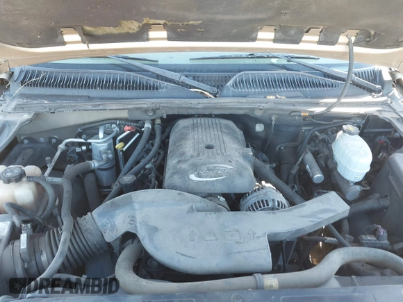 2005 Chevrolet Tahoe LS with VIN 1GNEC13V25R204089, listed as a IAAI auction lot 41075336 with 164,937 mi miles and . Bid and sale history available at DreamBid. Image 9.
