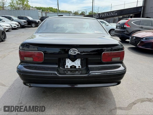 1994 Chevrolet Caprice LS with VIN 1G1BN52P2RR126654, listed as a IAAI auction lot 42166452 with 203,299 mi miles and . Bid and sale history available at DreamBid. Image 6.