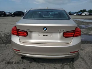 2013 BMW 3 Series 320i xDrive with VIN WBA3C3C50DF982982, listed as a Copart auction lot 62883045 with 189,875 mi miles and Clean title. Bid and sale history available at DreamBid. Image 6.