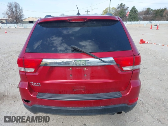 2011 Jeep Grand Cherokee Laredo with VIN 1J4RR4GG6BC527897, listed as a IAAI auction lot 42032975 with 148,875 mi miles. Bid and sale history available at carsss.com. Image 17.