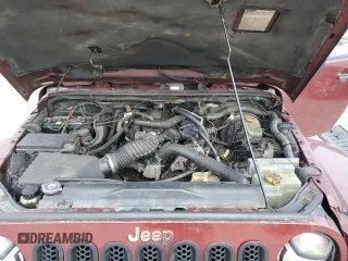 2007 Jeep Wrangler Unlimited Sahara z VIN 1J4GA59127L113178, wystawiony jako Copart lot #47443535 z przebiegiem 250 355 mil mil oraz Szkoda całkowita • Salvage title. Historia ofert i sprzedaży dostępna na DreamBid. Obrazek 12.