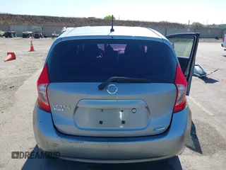2014 Nissan Note SV z VIN 3N1CE2CP3EL397672, wystawiony jako IAAI lot #42772572 z przebiegiem 117 789 mil mil oraz . Historia ofert i sprzedaży dostępna na DreamBid. Obrazek 17.