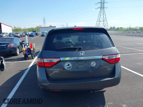 2011 Honda Odyssey EX-L with VIN 5FNRL5H62BB058765, listed as a IAAI auction lot 42017802 with 178,512 mi miles and . Bid and sale history available at carsss.com. Image 16.